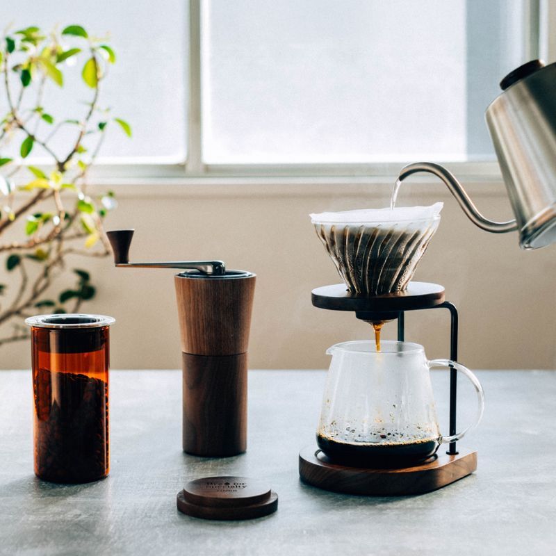 Hario Drip Stand - Walnut
