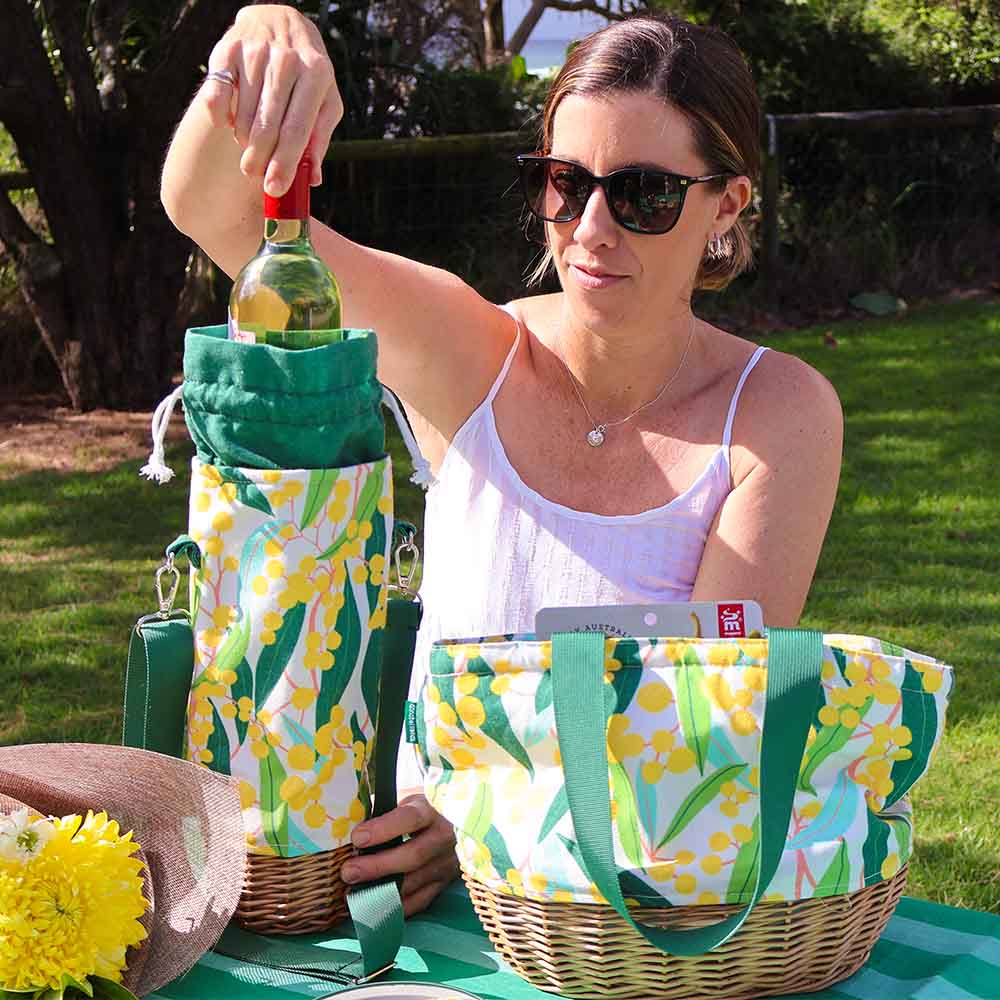 Annabel Trends Picnic Lunch Bag Wicker Tiki Island