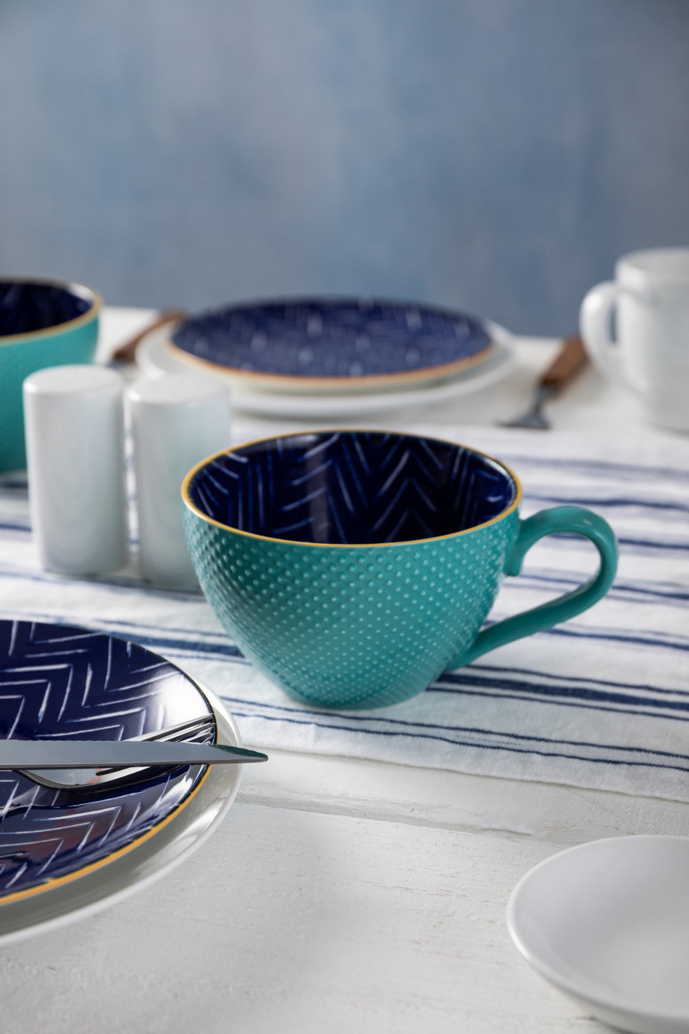 Mikasa Stoneware Mug 330ml (Indigo Chevron)