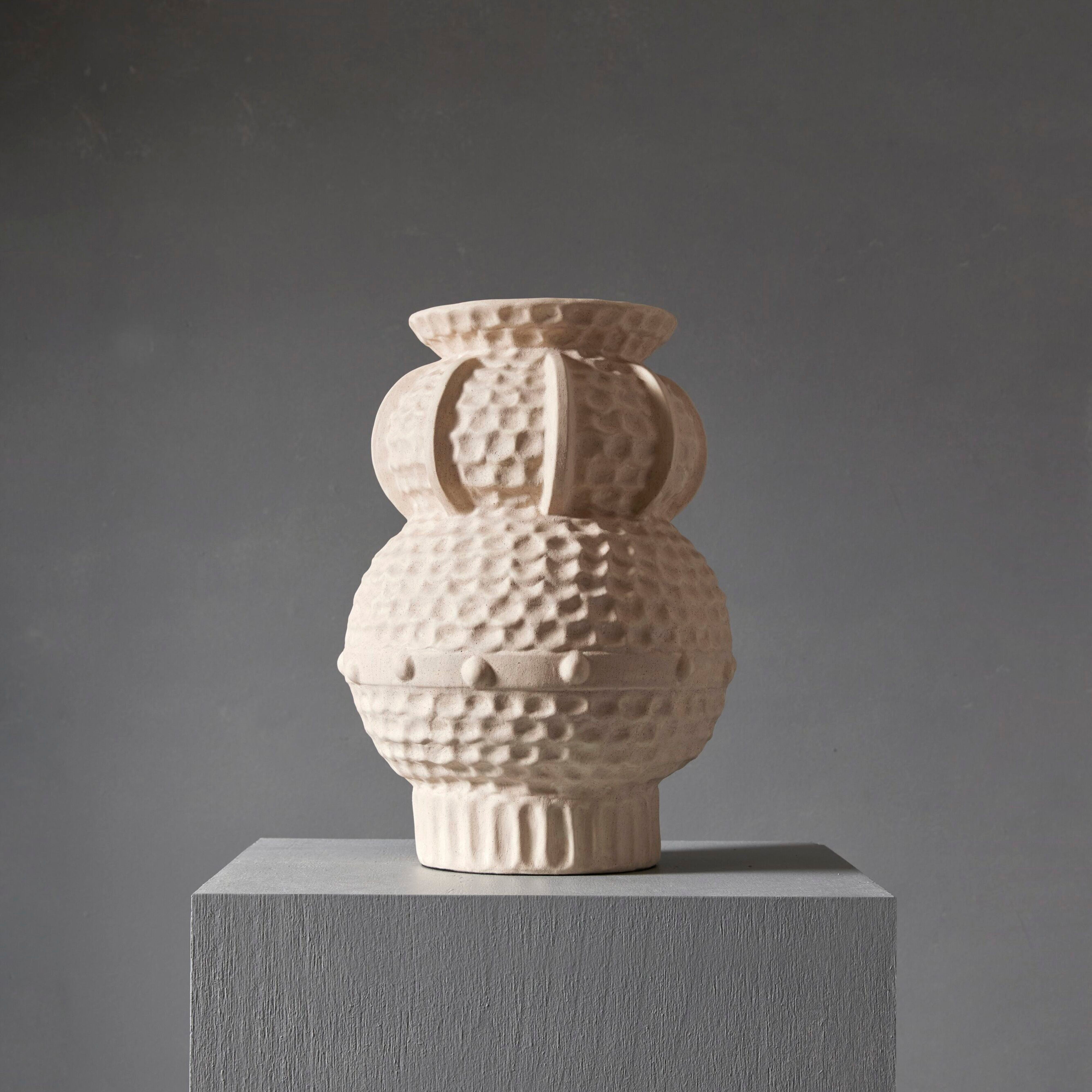 Grand Designs Rio Vase Off White