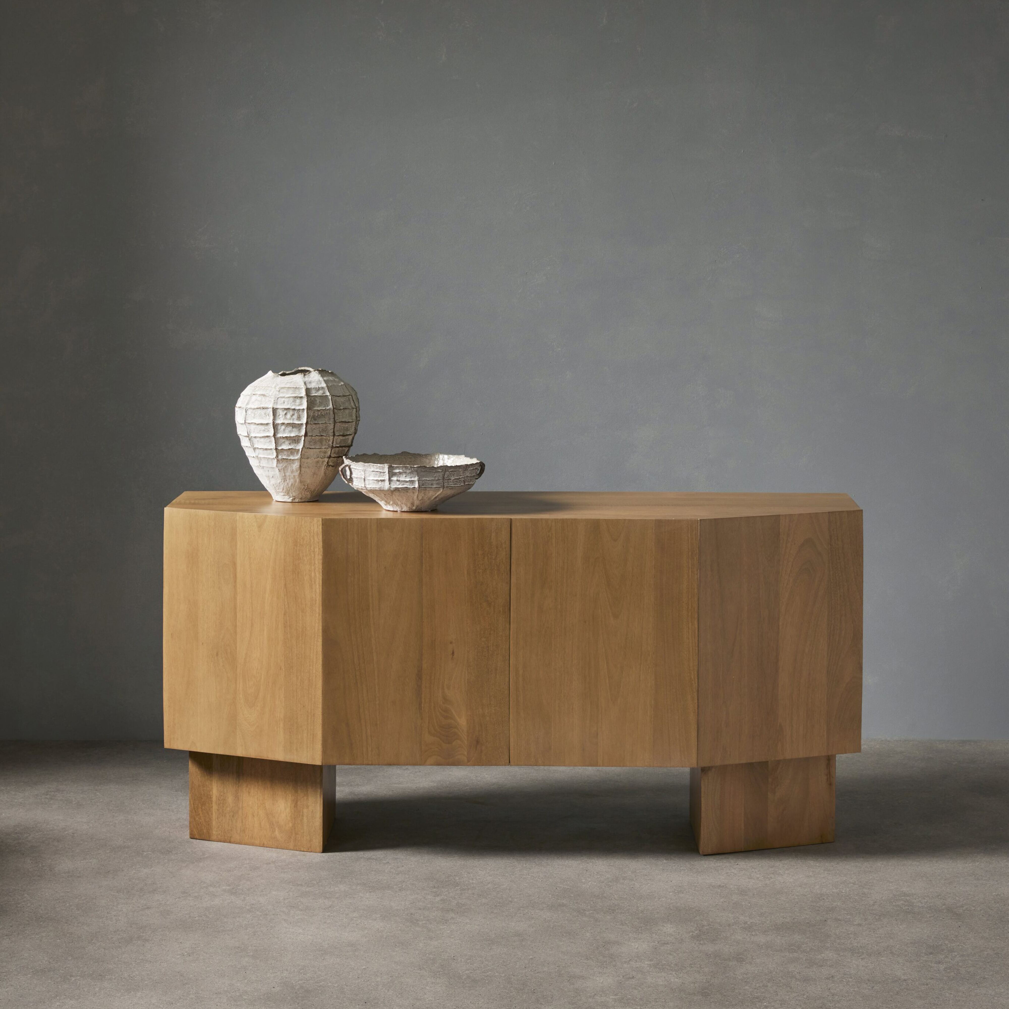 Grand Designs Marlo Vase Off White