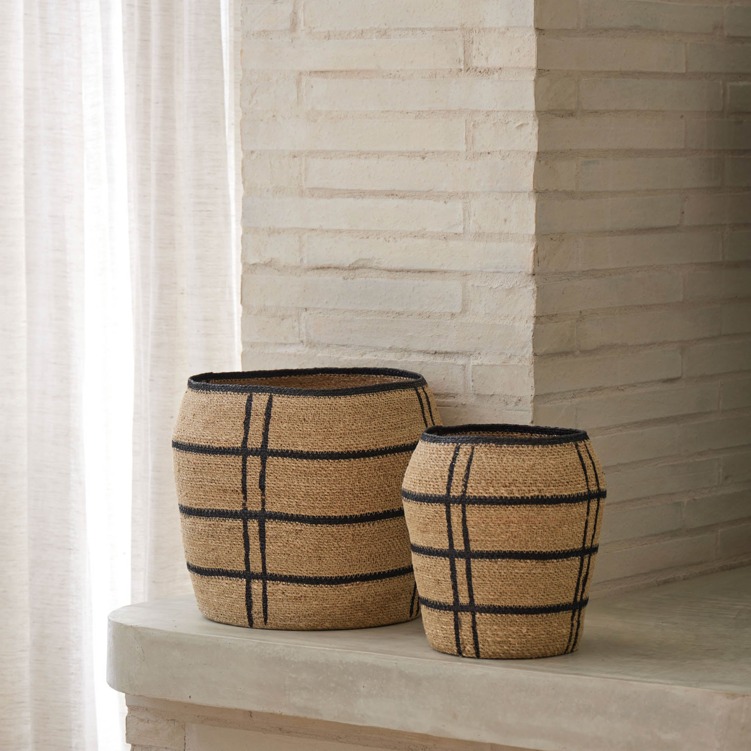 Amalfi Trace Baskets 2 Piece Set Natural & Black