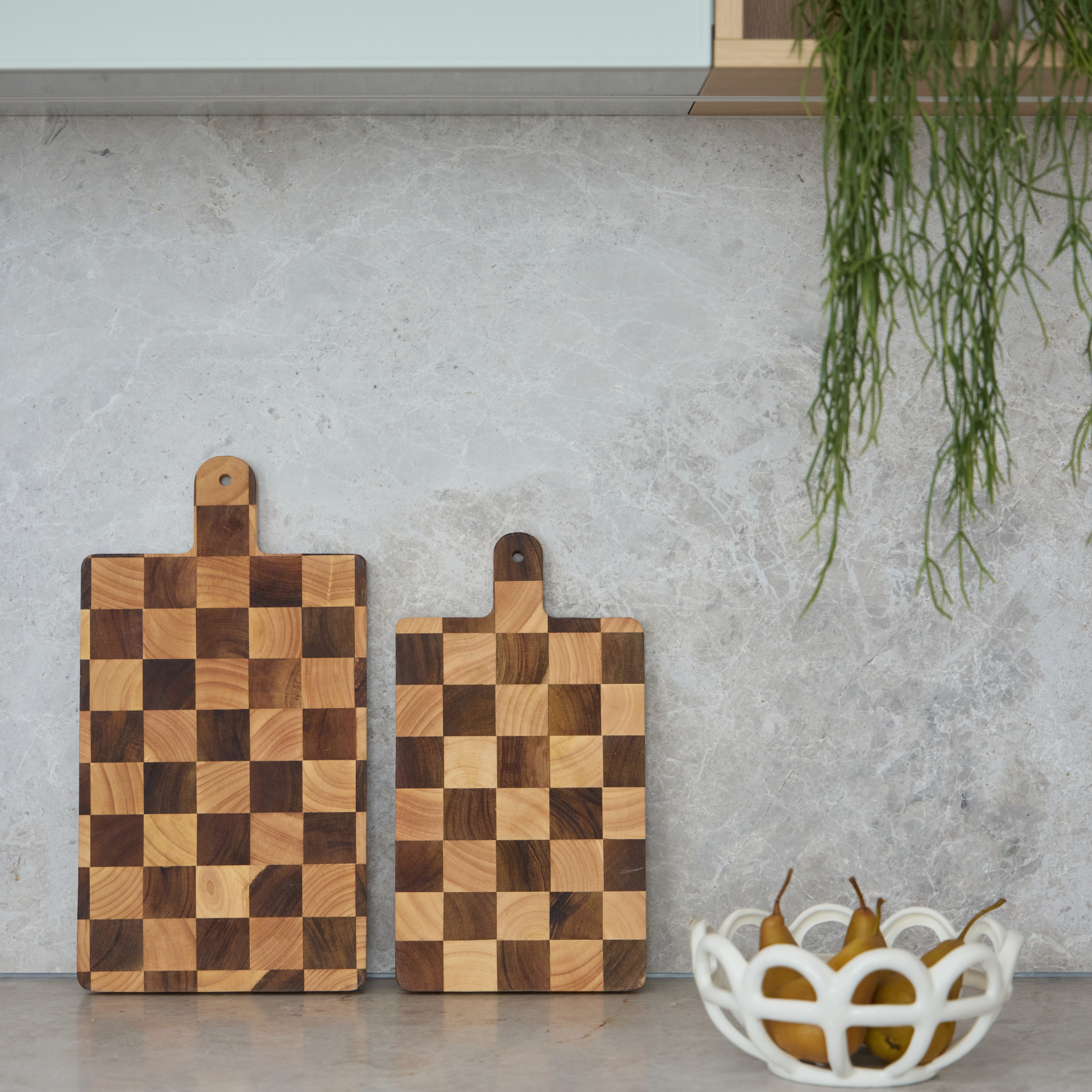 Davis & Waddell Hudson Acacia Wood Checkerboard Serving Board with Handle 36cm Natural
