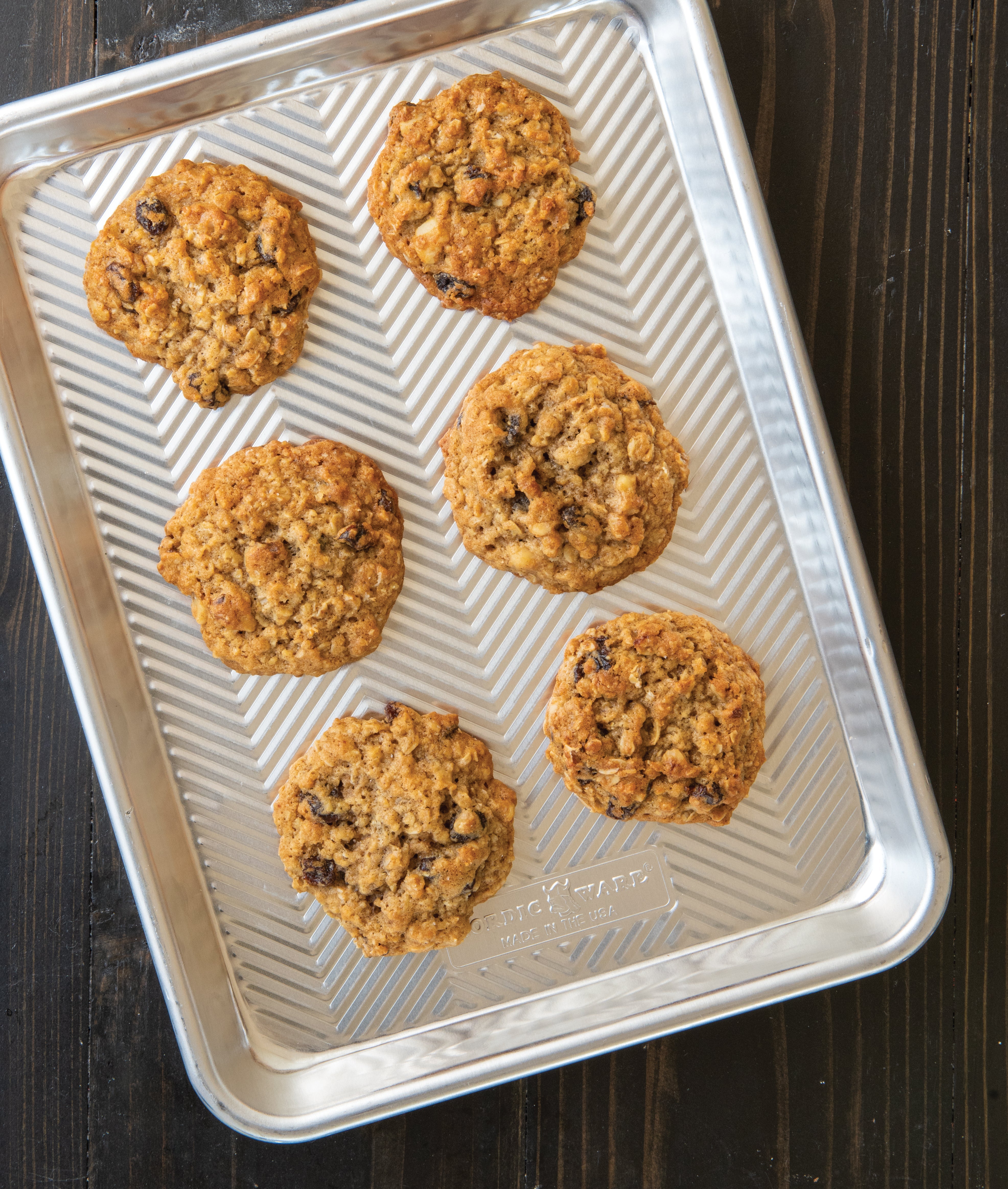 Nordicware Prism Quarter Sheet 33 x 24.5 x 3cm