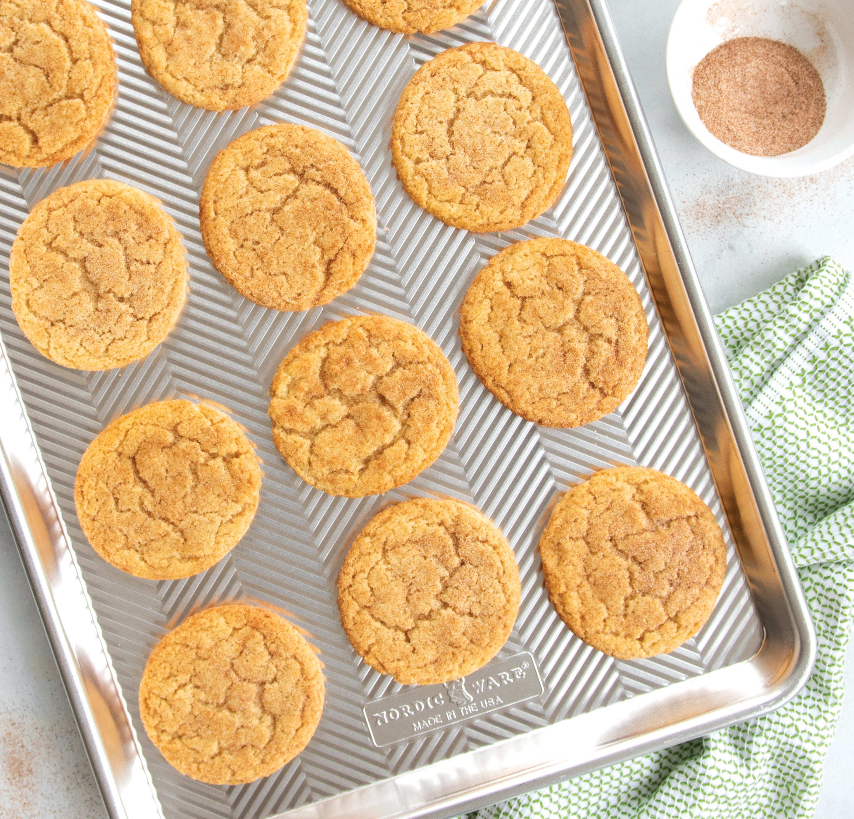 Nordicware Prism Half Sheet 45.5 x 32.5 x 3cm