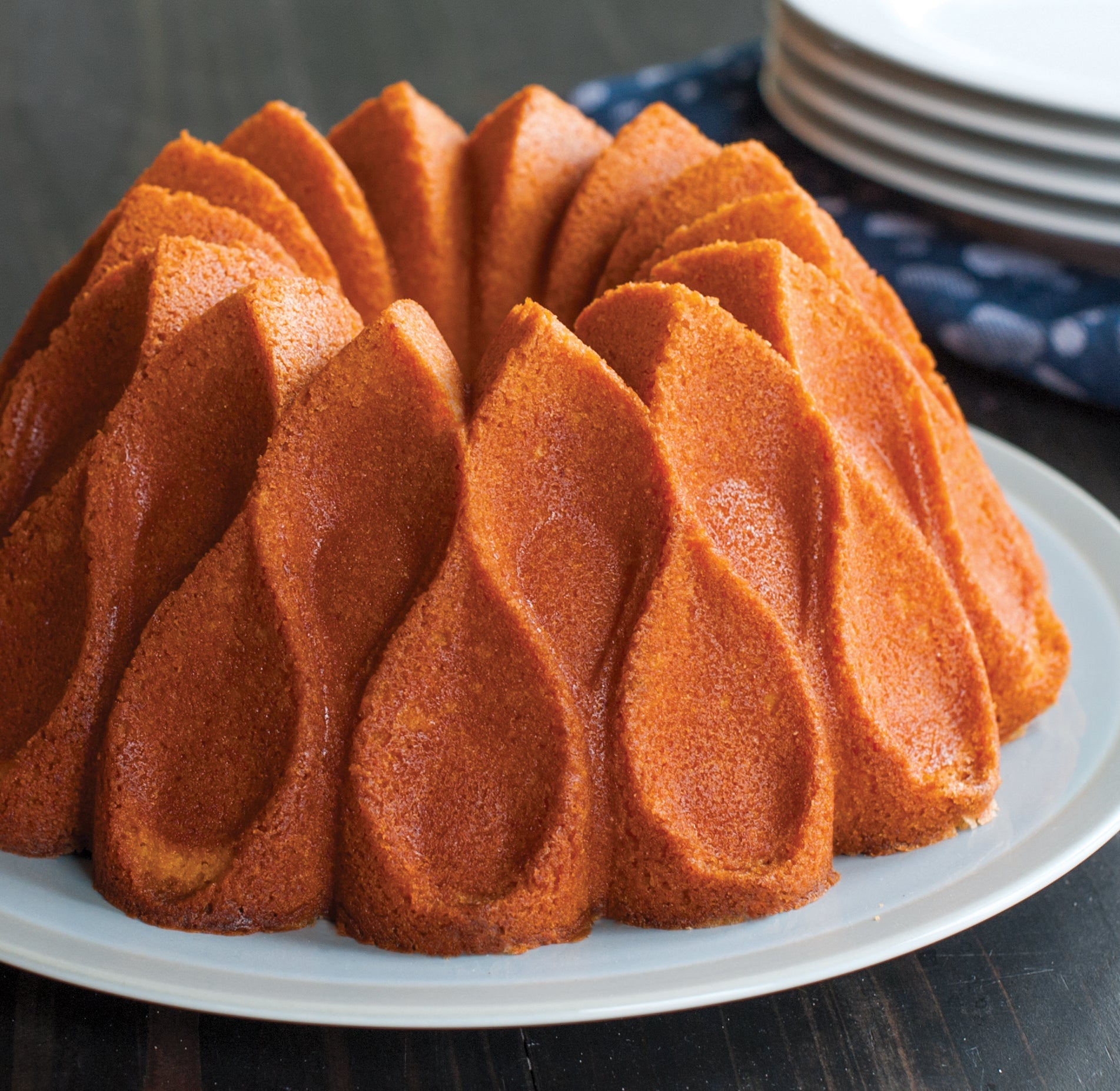 Nordicware Crown Bundt Pan 25.5 x 25.5 x 10cm