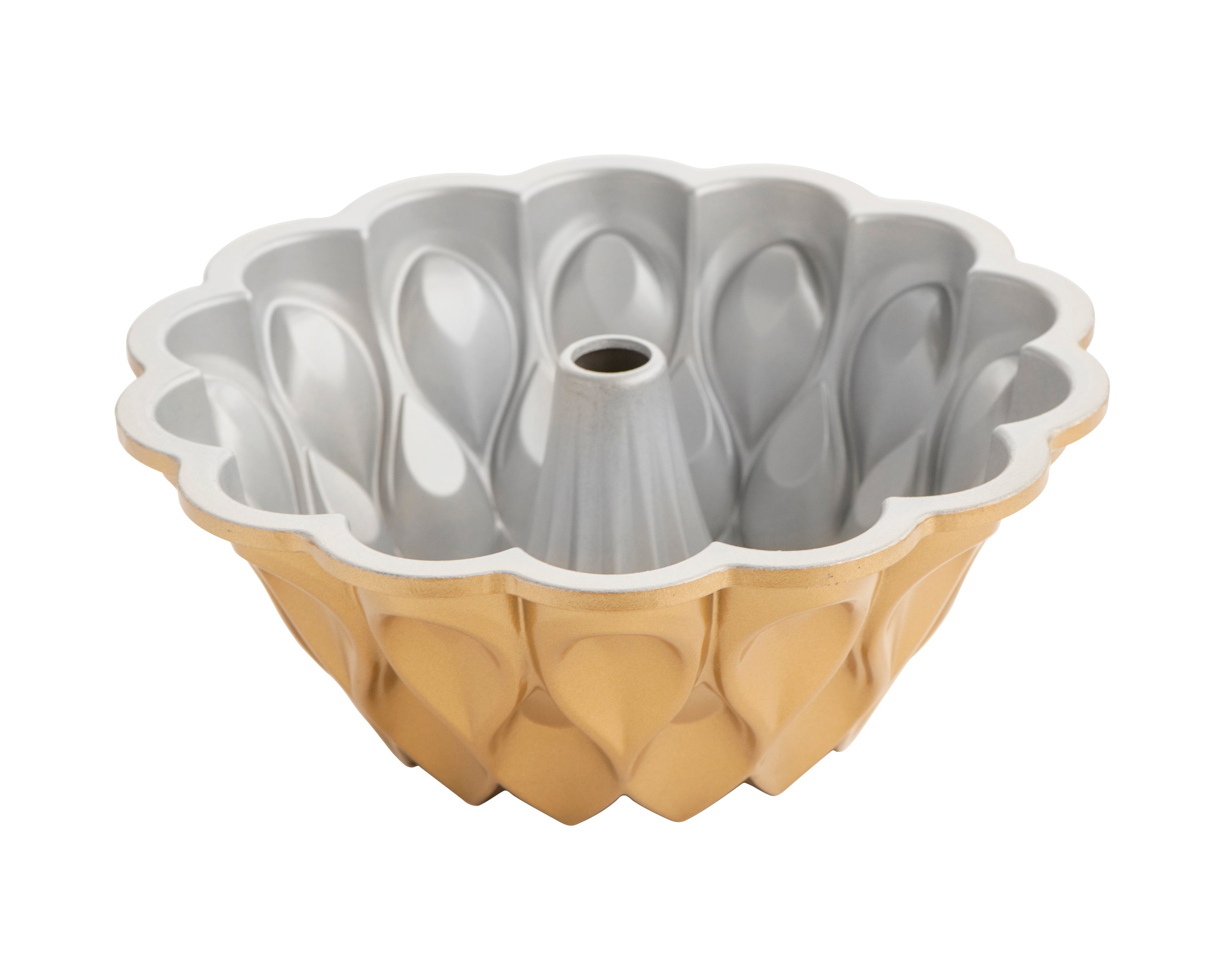 Nordicware Crown Bundt Pan 25.5 x 25.5 x 10cm
