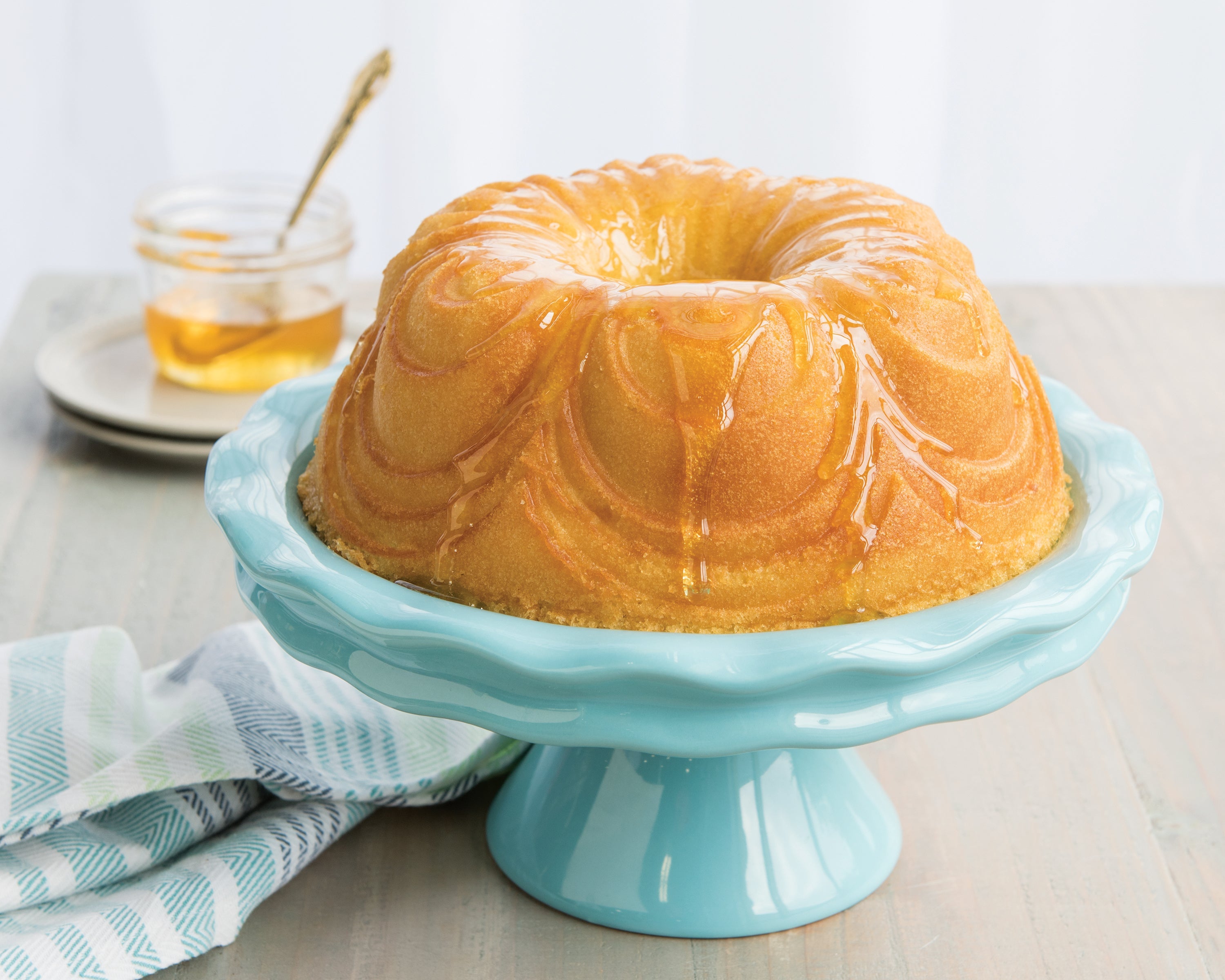 Nordicware Chiffon Bundt Pan 24.5 x 24.5 x 9.5cm