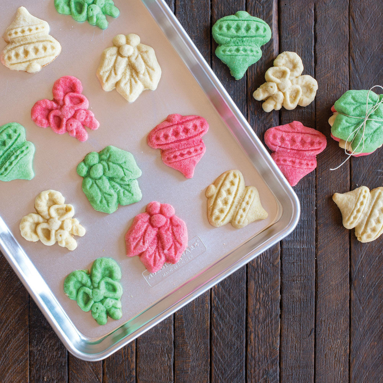 Nordicware Holiday Cookie Stamp 3D Cut-Outs 24 x 14 x 9cm