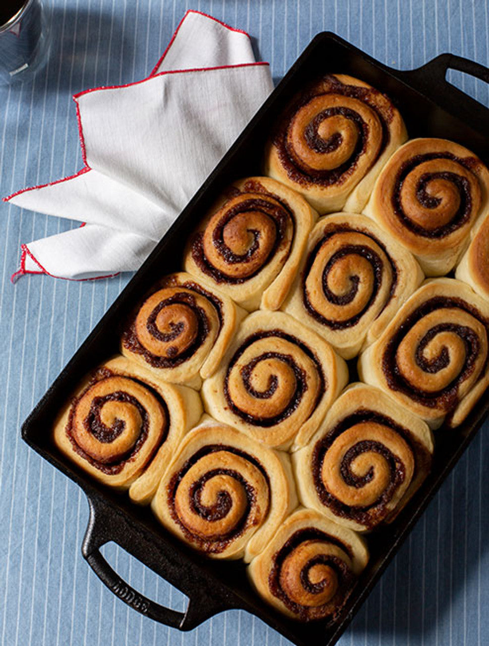 Lodge Cast Iron Casserole 9x13in/23x33cm