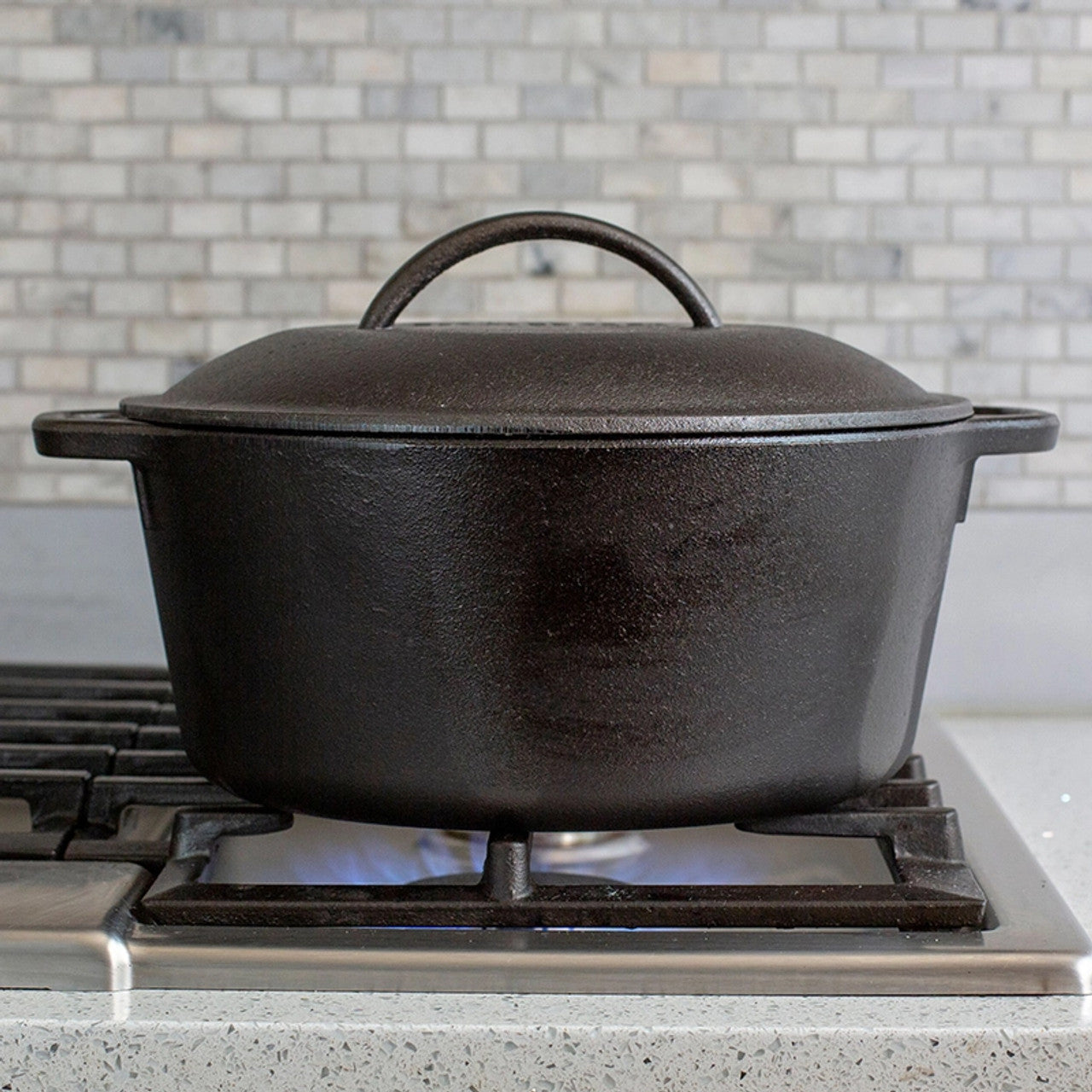 Lodge 5 Quart Cast Iron Dutch Oven - 4.7 Litre
