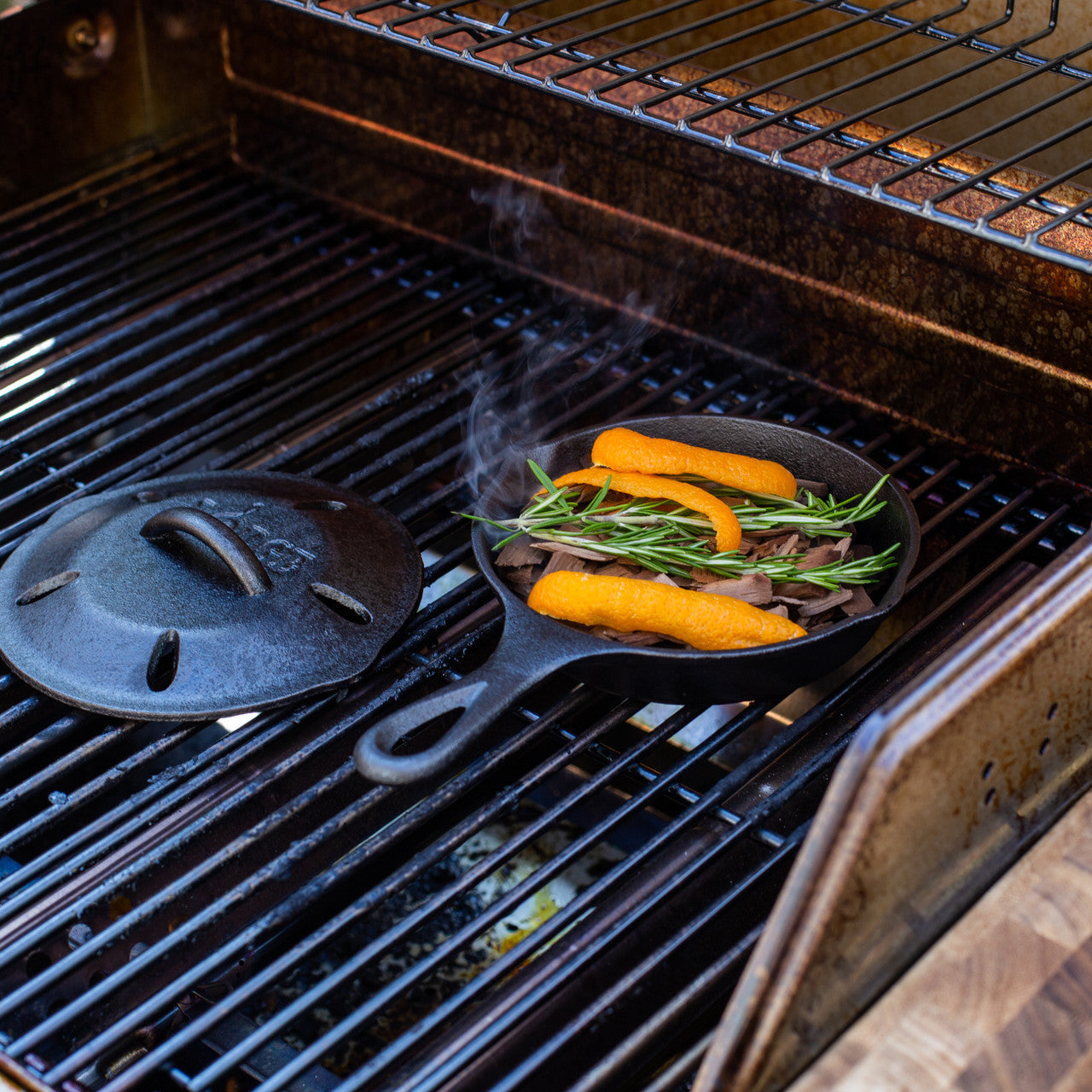 Lodge Cast Iron Smoker Skillet